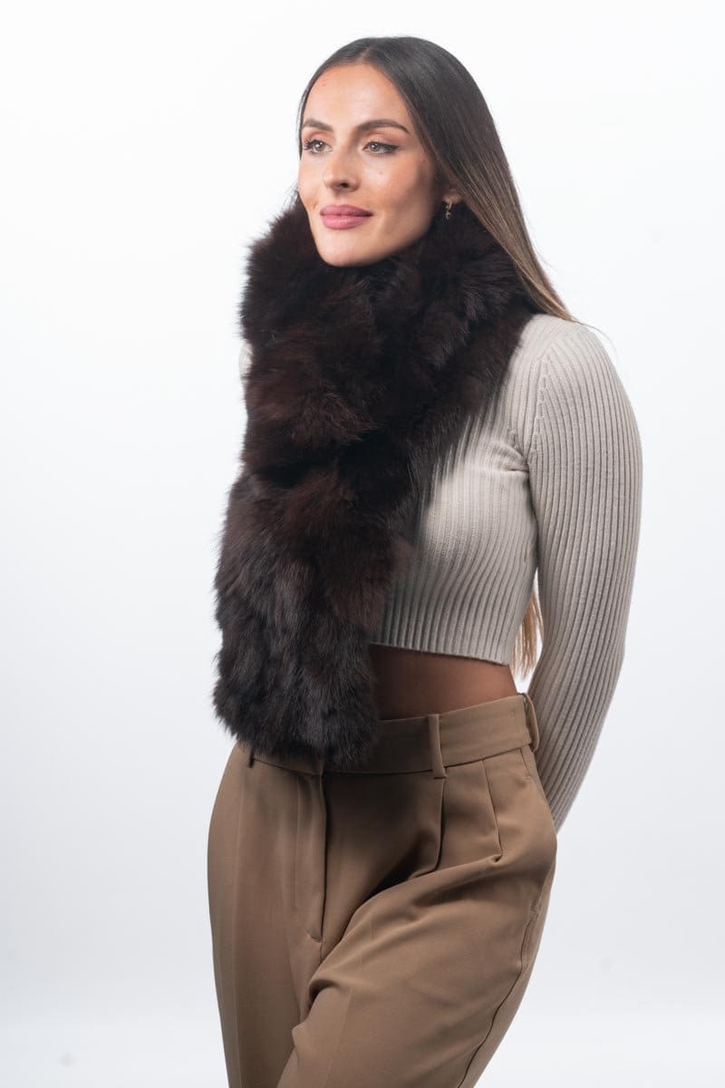 Fox Fur Scarf Brown - Tatifurs worn by a model showcasing its rich color and luxurious feel.
