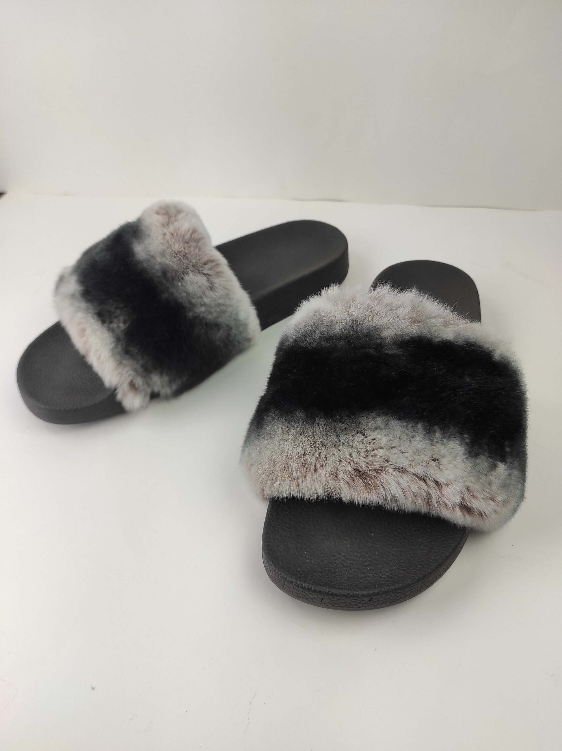 Rabbit Fur Slides Chinchilla Rex - Tatifurs, luxury fluffy sliders with chic design.