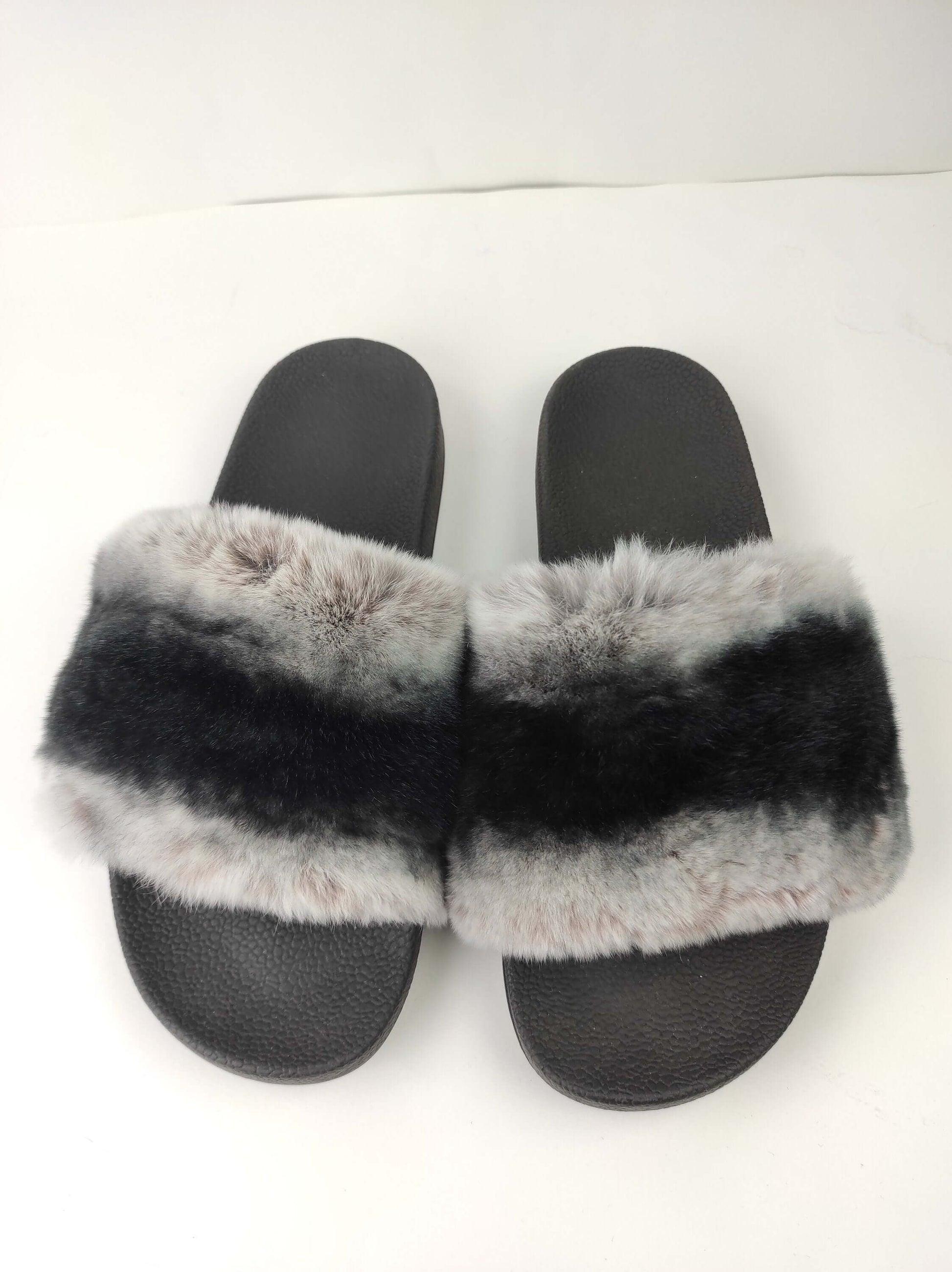Rabbit Fur Slides Chinchilla Rex - Tatifurs, luxurious grey and black fur sliders for women.