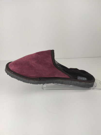 Leather Fur Sheepskin Slippers for Men Burgundy displayed side view on a clear stand.