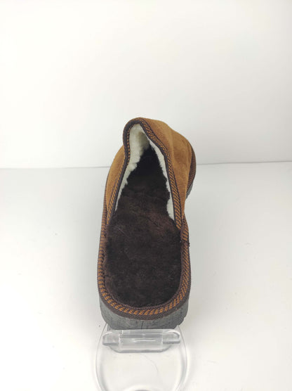 Leather Fur Sheepskin Brown Slippers for Men - Tatifurs back view showcasing soft lining and durable sole.