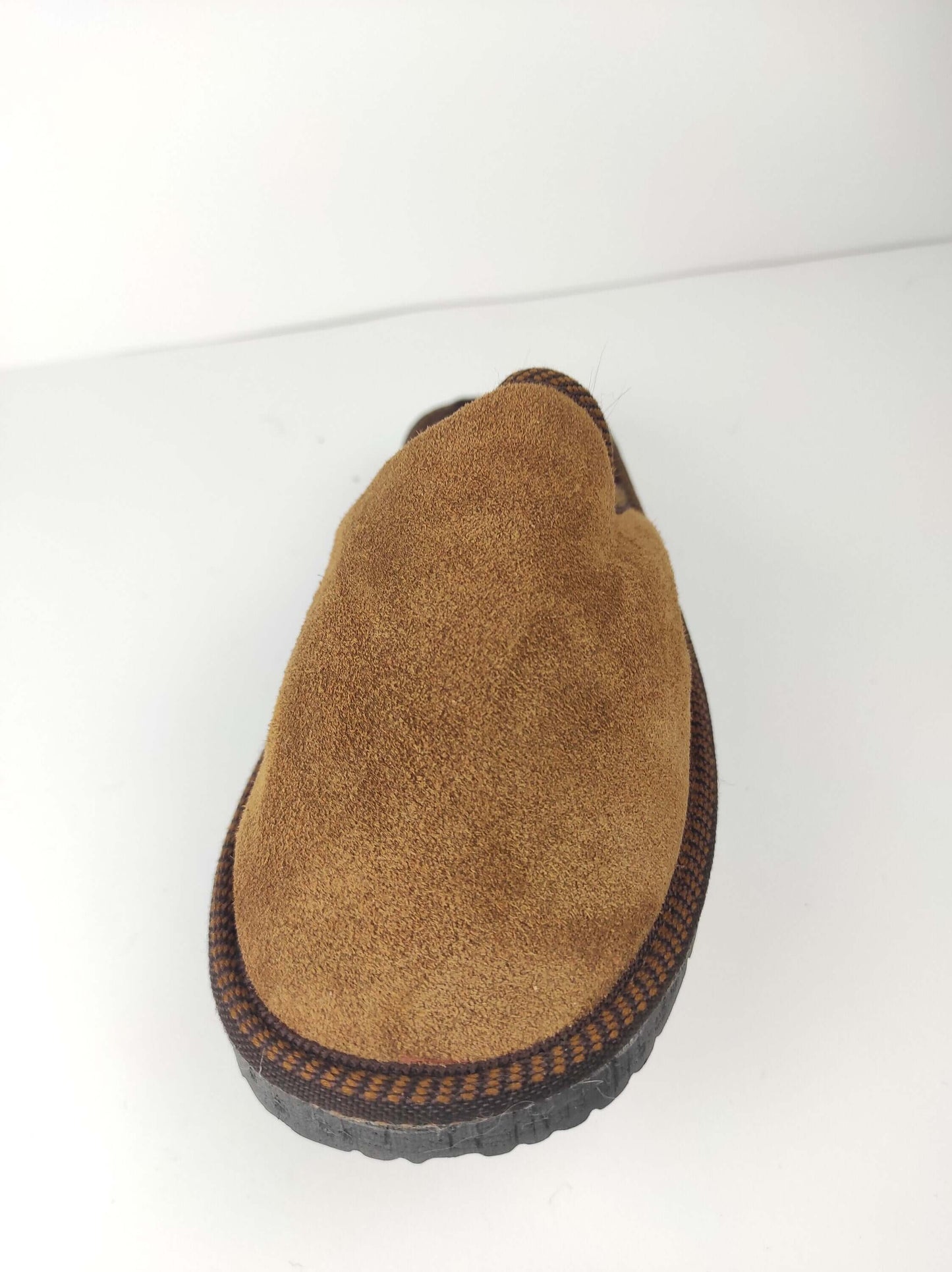 Leather Fur Sheepskin Brown Slippers for Men - Tatifurs, top view of a single brown slipper.