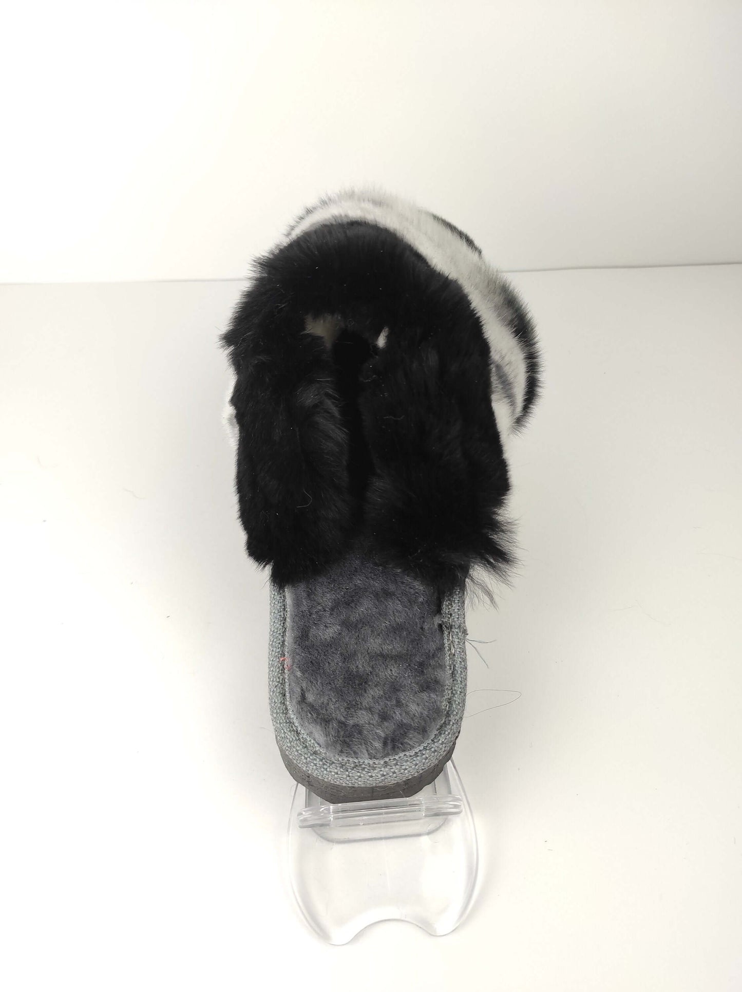 Sheepskin Wool Rabbit Fur Slippers Chinchilla Rex in black and white, showcasing the luxurious fur and quality craftsmanship.