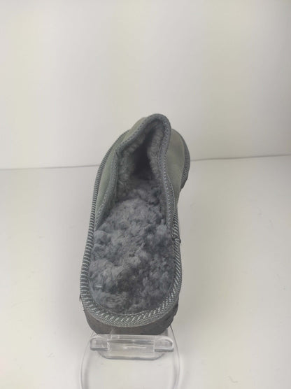 Interior view of Leather Fur Sheepskin Slippers for Men Gray - Tatifurs showcasing soft sheepskin lining.