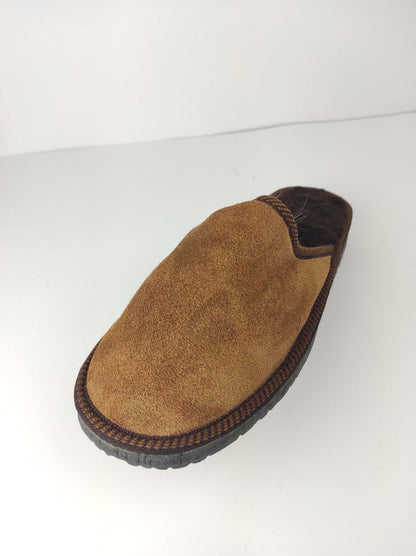 Leather Fur Sheepskin Brown Slippers for Men - Tatifurs, top view of luxurious brown sheepskin slipper, showing soft suede material.