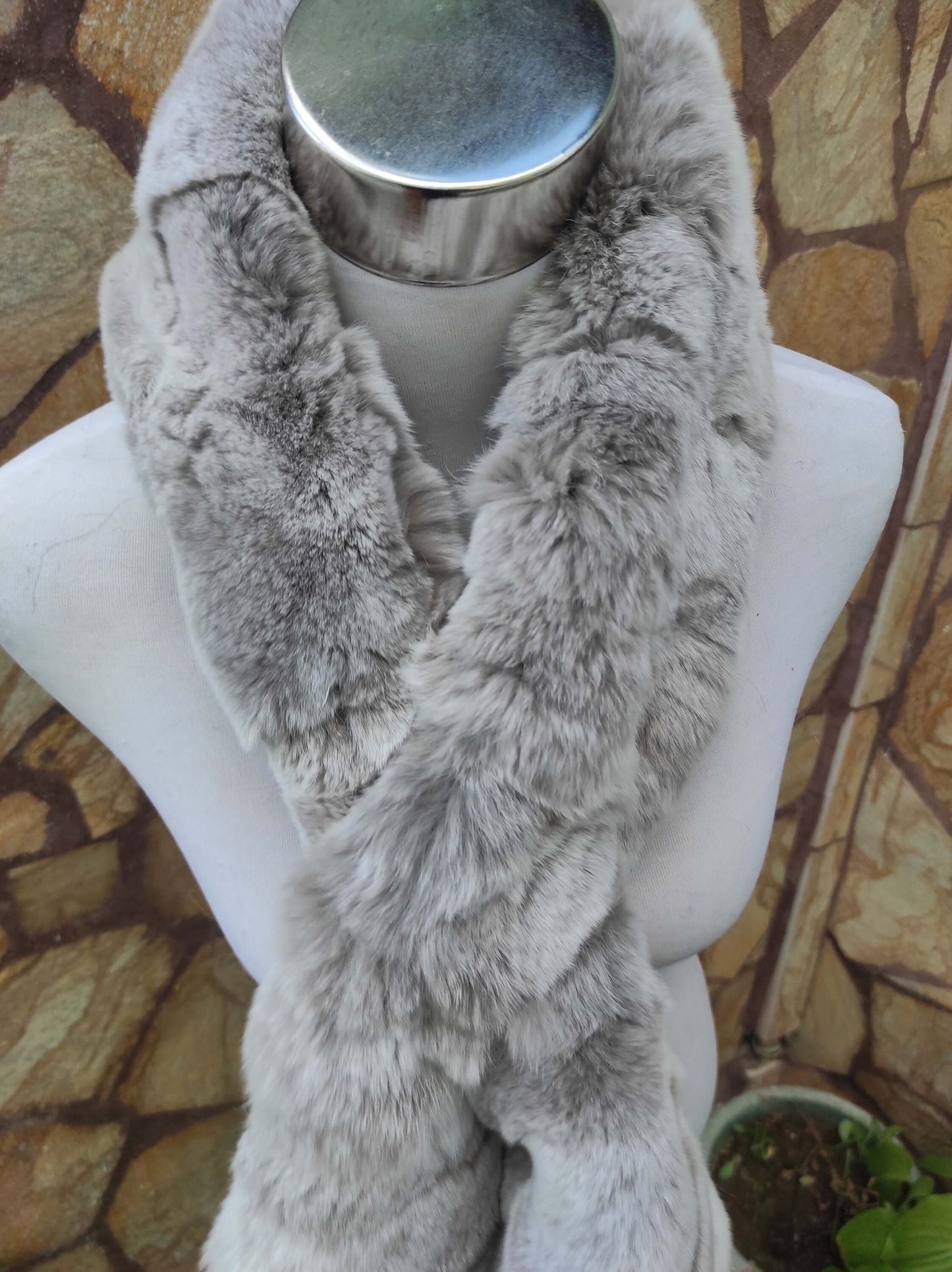 Rex Rabbit Fur Scarf Light Gray - Tatifurs displayed elegantly on a mannequin, showcasing its luxurious texture.